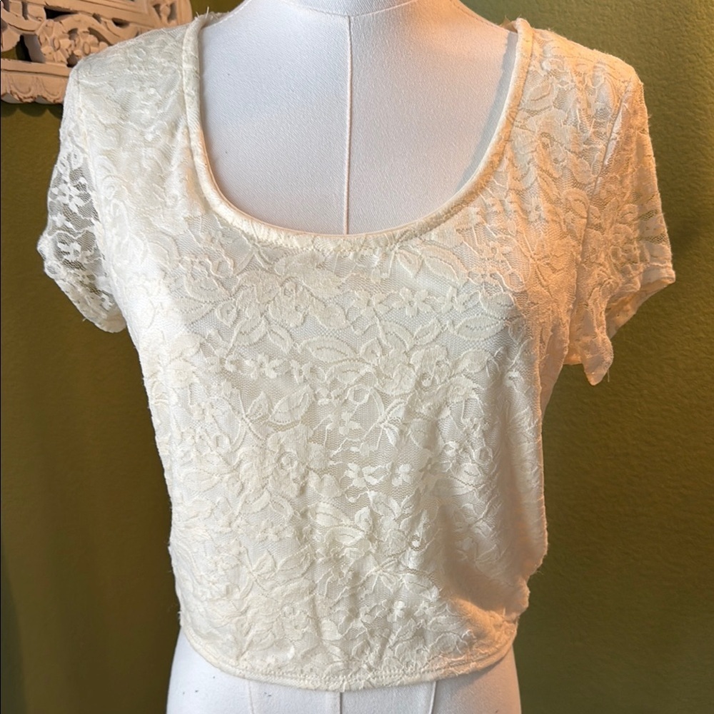 Vintage BONGO Cream Lace Crop Blouse